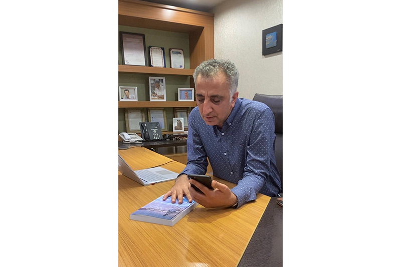 رونمایی از کتاب مخابرات، تئوری تا عمل در گردهمایی مجازی خانواده ICT ایران